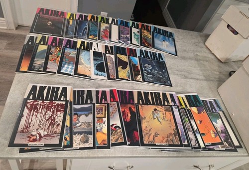 Akira comic serie - comic,
